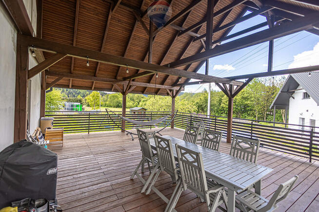 Przepiękny dom z ogrodem na sprzedaż!