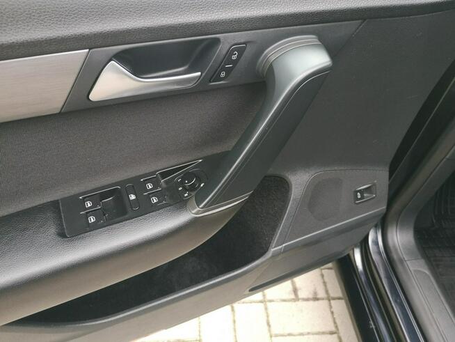 Volkswagen Passat 2.0 TDI 140KM Klimatronic Tempomat Nawi Alu Kamera Gwarancja