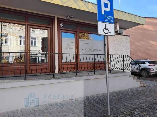 Wynajmę lokal w ścisłym centrum Radomska.