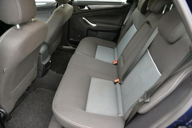 Ford Mondeo 2.0 145KM LED SONY Czujnik przód tył Climatronic Alufelgi