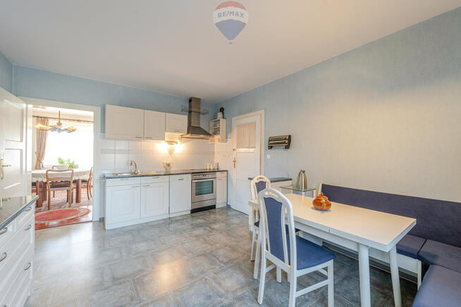 Na sprzedaż rodzinny, wygodny dom