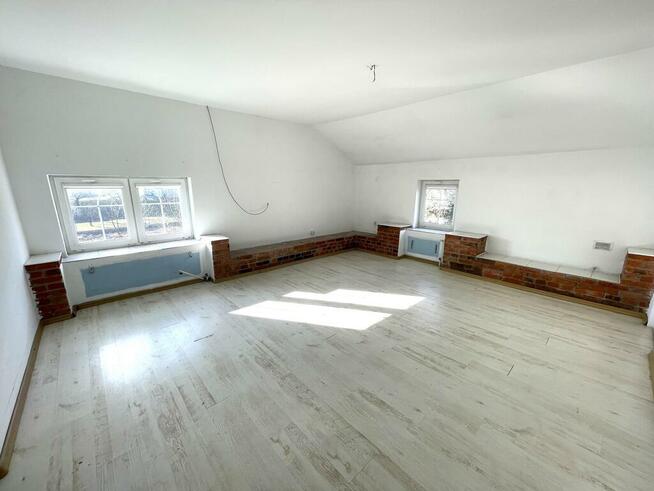 Pałac Łazienkowski – centrum Staszowa