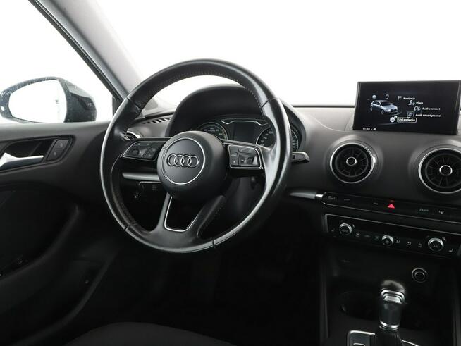 Audi A3 PHEV LED klima auto czujniki parkowania grzane fotele