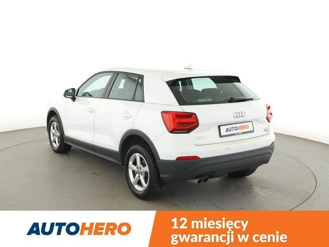 Audi Q2 4x4 S-tronic full LED navi klima auto czujniki parkowania