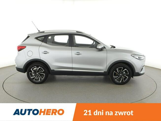 MG ZS Luxury skóra niski przebieg panorama navi kamera grzane fotele tempoma