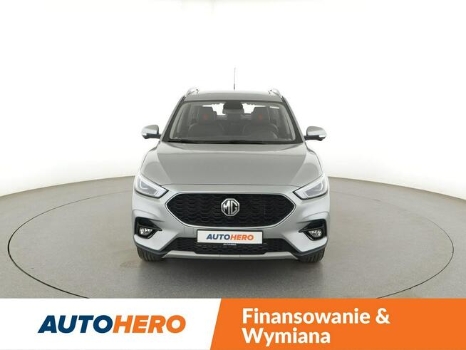 MG ZS Luxury skóra niski przebieg panorama navi kamera grzane fotele tempoma