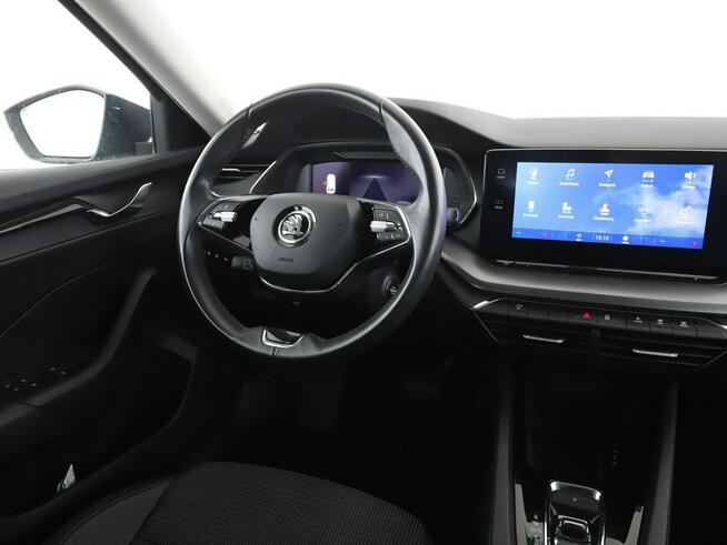 Škoda Octavia mHEV DSG virtual cocpit full LED navi klima auto czujniki parkowania