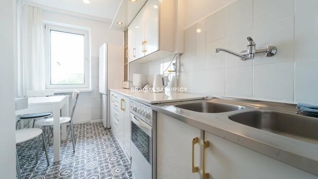 Mieszkanie Kraków Krowodrza, Gramatyka