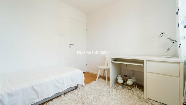 Mieszkanie Kraków Krowodrza, Gramatyka