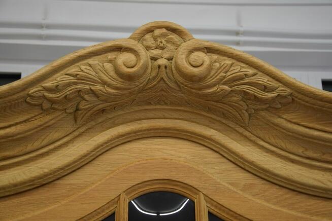 kredens - witryna z drewna dębowego