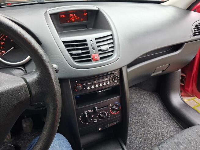 Peugeot 207 1.4 benz 88km