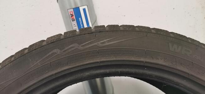 Sprzedam opony zimowe NOKIAN PREMIUM 225/45R19 WR A4