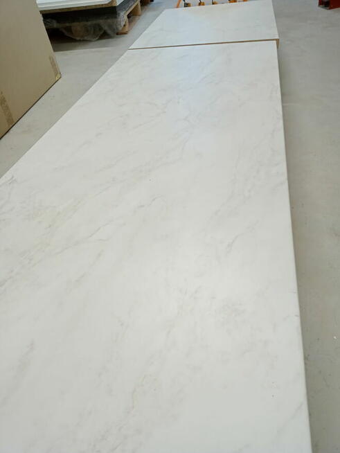 Dwa nowe blaty laminowane koloru marmurek