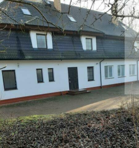 Piękny dworek w stylu klasycystycznym