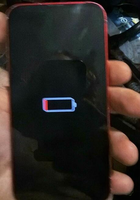 iPhone 14 czerwony sprawny pęknięte szkiełko aparatu ale wsz