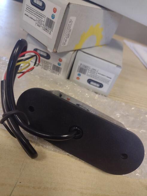 Lampa stroboskopowa błyskowa Led 9W 12-24V R65 R10