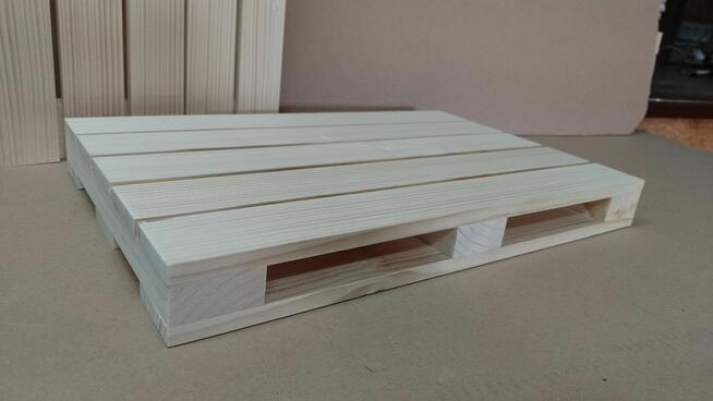 Mini paleta drewniana NIE SKLEJKA 25x39cm drewno z drewna