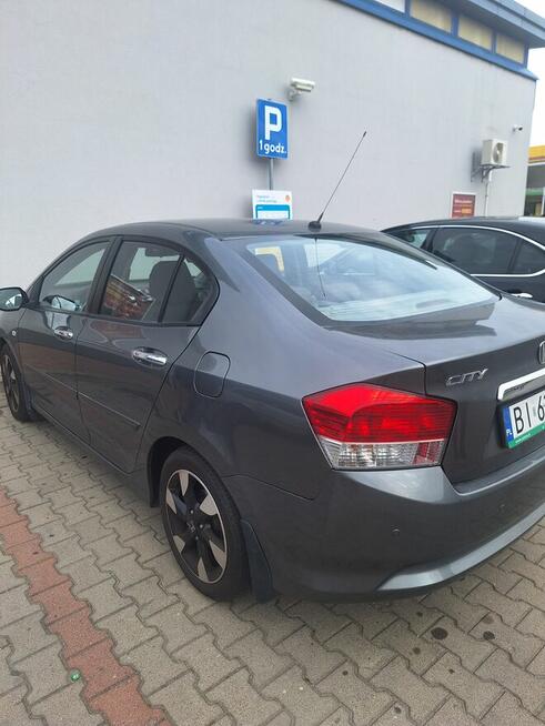 Sprzedam honda city 1.4 b 100km .