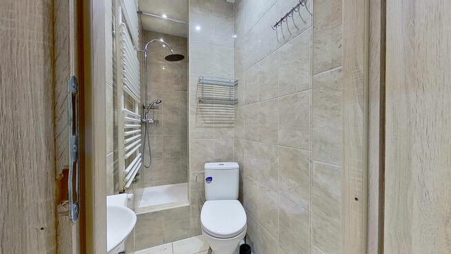 BEZPOŚREDNIO! 5-pokojowe mieszkanie w centrum Katowic