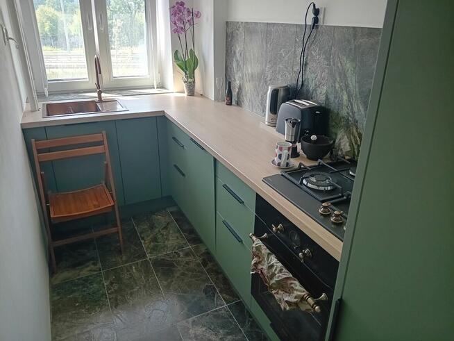 Duży 12m2 pokój w mieszkaniu dwupokojowym, Czerniakowska 18