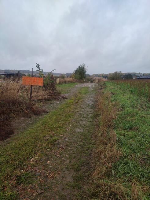 Sprzedam działkę budowlaną 700m2 Zbrosławice