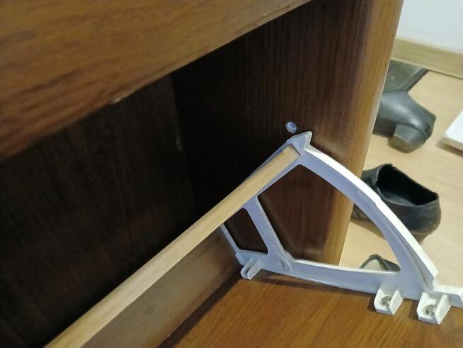 Sprzedam szafkę na buty rustykalną