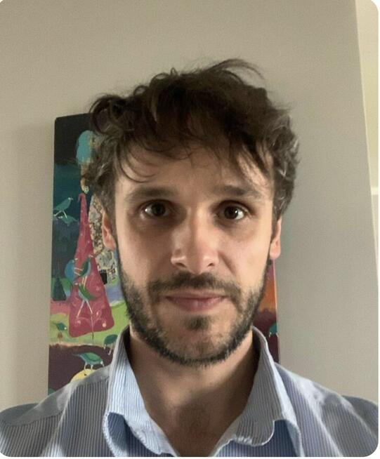 35 letni brunet. Napisz, zobaczymy…