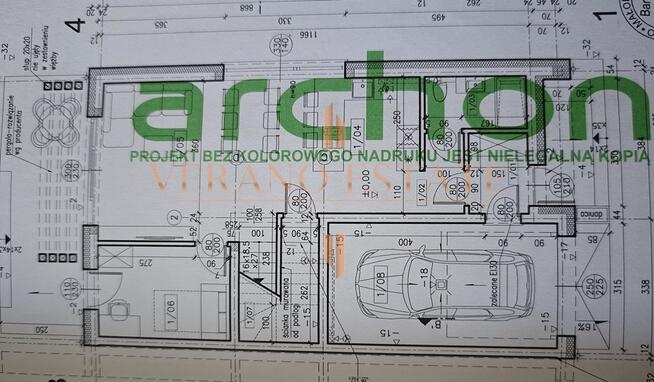 Bliźniak z ogrodem w zielonej okolicy - Bramki