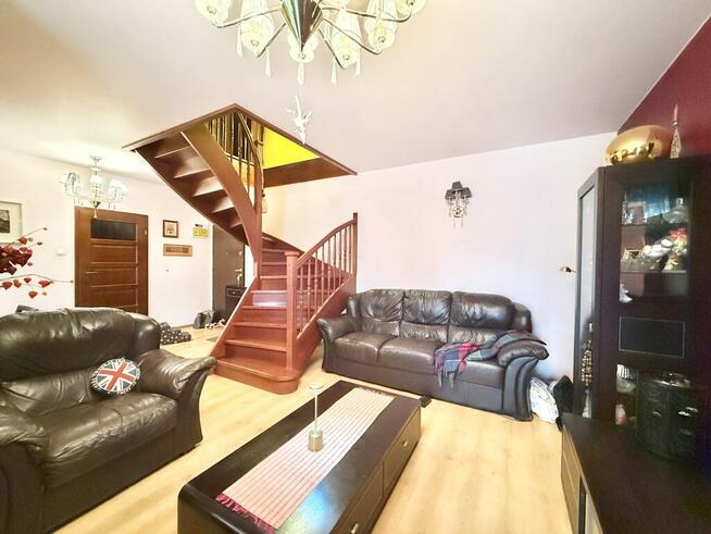 Dwupoziomowe mieszkanie Kielce Stok piwnica 40 m2