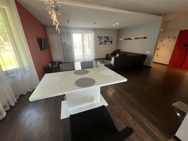 Dom 176 m² z garażem i tarasem – Kielce, Zalesie