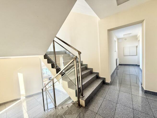 Nowoczesne 3-pokojowe mieszkanie z tarasem 22 m² –