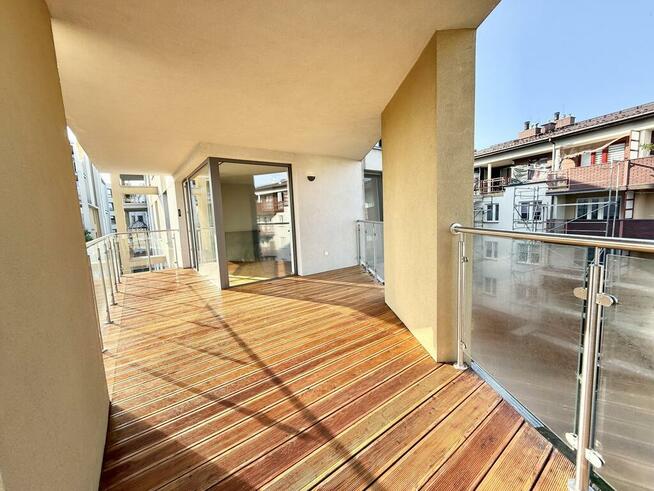 Nowoczesne 3-pokojowe mieszkanie z tarasem 22 m² –