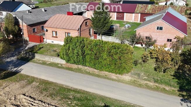 Dom siedliskowy z zabudowaniami na sprzedaż