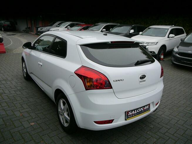 Kia Cee'd 1.6b zwykły silnik Stan b.dobry bezwypadkowy z Niemiec Gwarancja 12mc