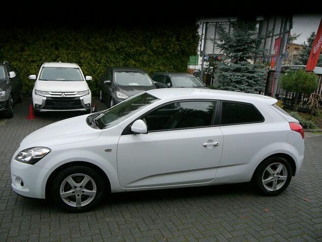 Kia Cee'd 1.6b zwykły silnik Stan b.dobry bezwypadkowy z Niemiec Gwarancja 12mc