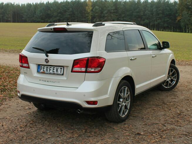 Fiat Freemont 2.0 D 170 KM 4X4 MultiJet Automat SKÓRA 7 Osobowy NAVI Kamera ALPINE