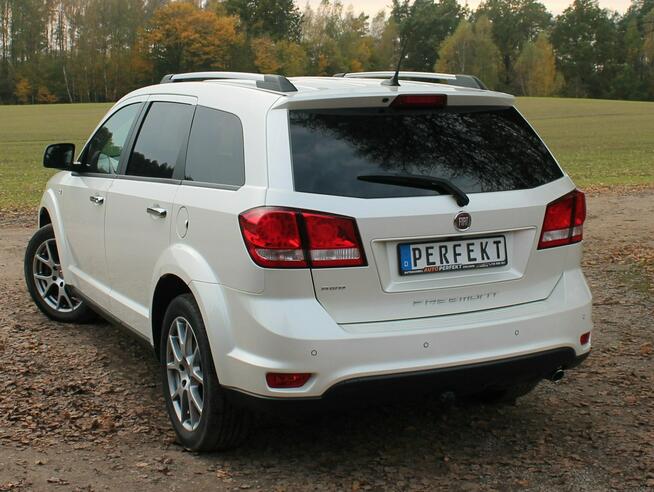 Fiat Freemont 2.0 D 170 KM 4X4 MultiJet Automat SKÓRA 7 Osobowy NAVI Kamera ALPINE