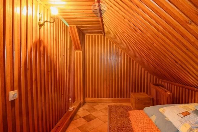 BLACK WEEKS Na sprzedaż połowa domu - 1 piętro