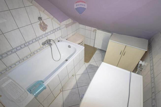 BLACK WEEKS Na sprzedaż połowa domu - 1 piętro