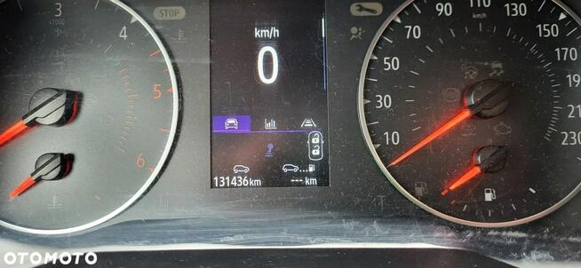 Renault Trafic SpaceClass 2.0 dCi (200)