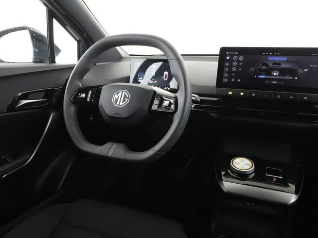 MG inny full LED klima auto czujniki parkowania