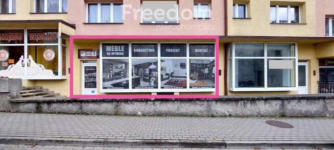 Atrakcyjny lokal w Debrznie w centrum miasta.
