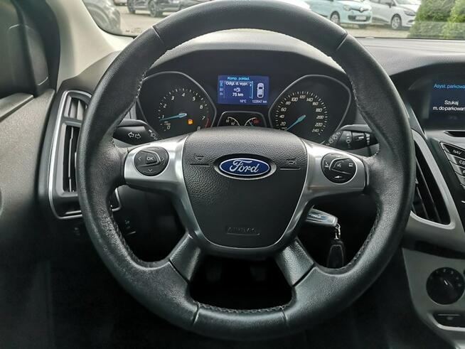 Ford Focus 1.0 12v 125KM Klima Halogeny Isofix Parktronic Serwis Nowy rozrząd