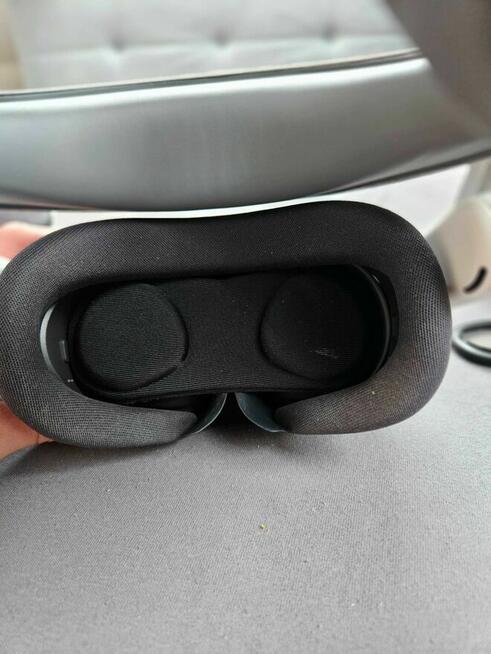 Gogle VR Meta Quest 3 128GB – Stan Bardzo Dobry + Akcesoria