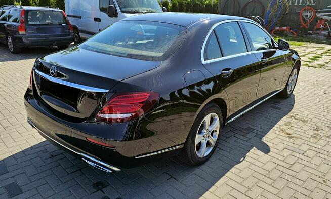 Mercedes-Benz Klasa E220 Business Edition 9G-Tronic
