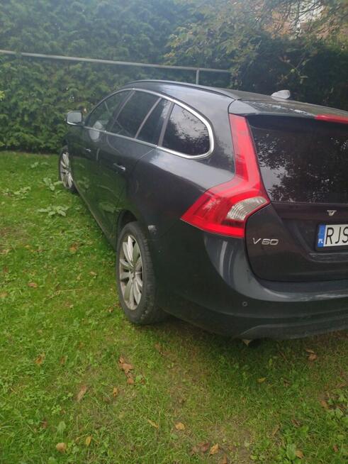 Volvo V60 2011