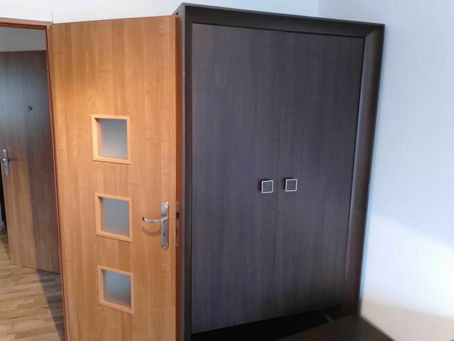 Duży 12m2 pokój w mieszkaniu dwupokojowym, Czerniakowska 18