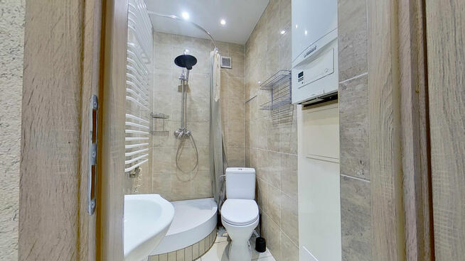 BEZPOŚREDNIO! 5-pokojowe mieszkanie w centrum Katowic