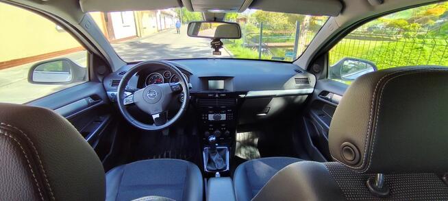 Opel Astra 2010