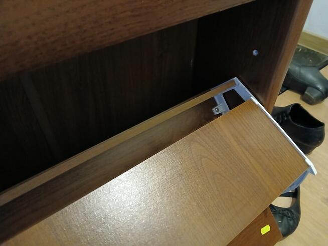 Sprzedam szafkę na buty rustykalną